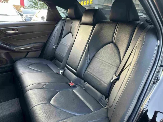Toyota Avalon — Фото автомобиля 26