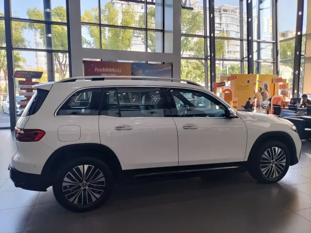 Mercedes-Benz EQB — Фото автомобиля 6