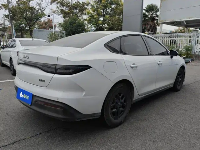 BYD Seal 05 DM-i — Фото автомобиля 3
