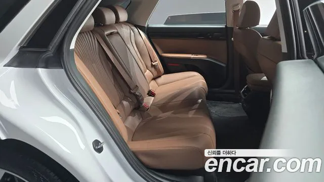 Hyundai Grandeur GN7 — Фото автомобиля 17