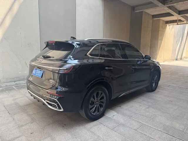 Hongqi HS5 — Фото автомобиля 9