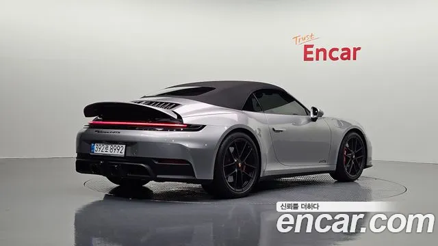Porsche 911 — Фото автомобиля 2