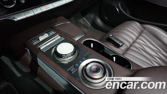 Genesis GV70 3.5T Бензин AWD — Фото автомобиля 8