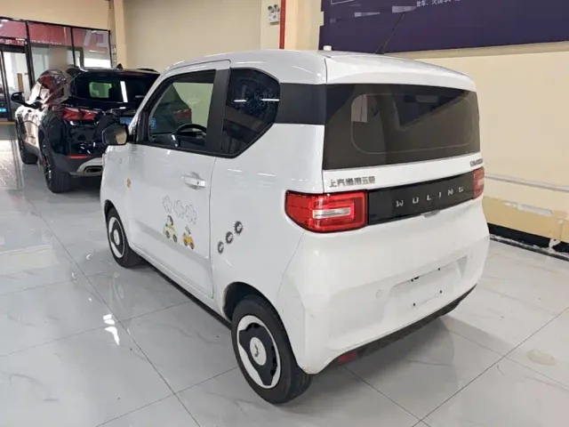 Wuling Hongguang Mini EV — Фото автомобиля 4