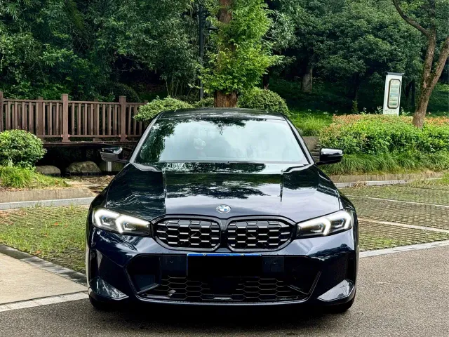 BMW 3 Series — Фото автомобиля 2