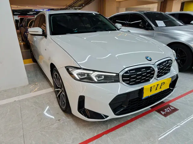 BMW 3 Series — Фото автомобиля 3