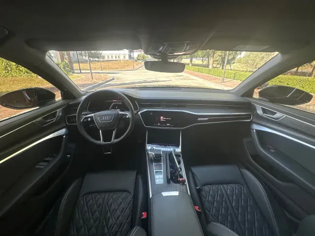 Audi A6L — Фото автомобиля 12