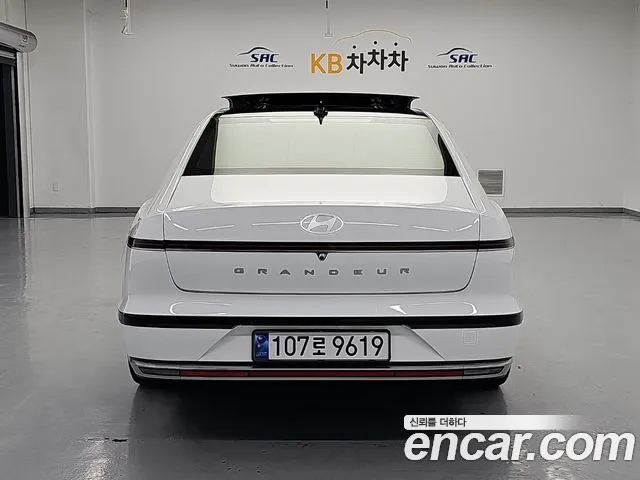 Hyundai Grandeur GN7 — Фото автомобиля 3