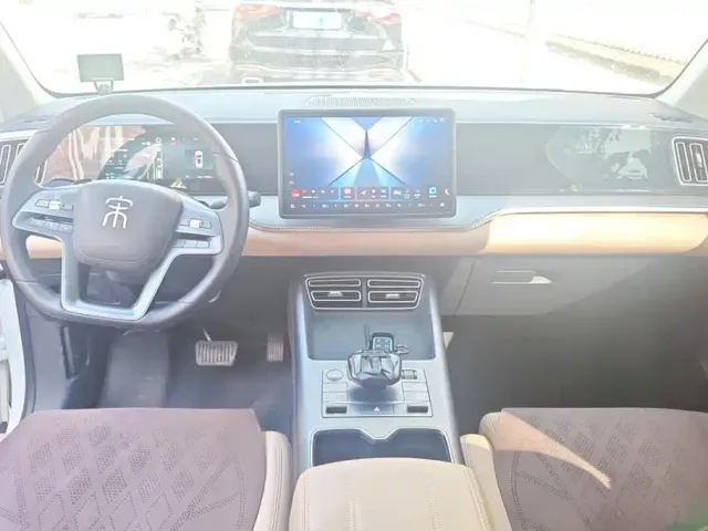 BYD Song Pro — Фото автомобиля 12
