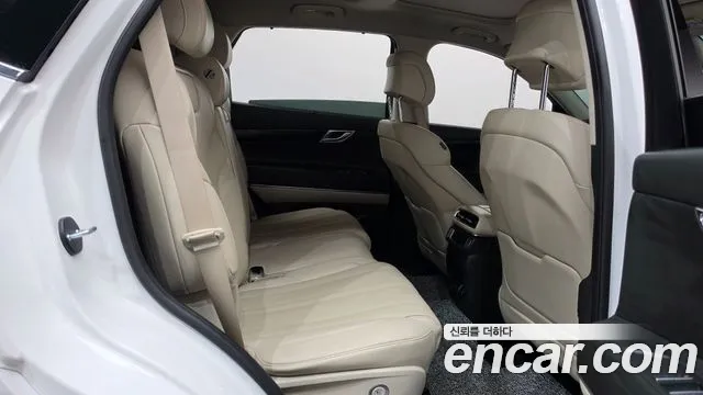Genesis GV80 — Фото автомобиля 17