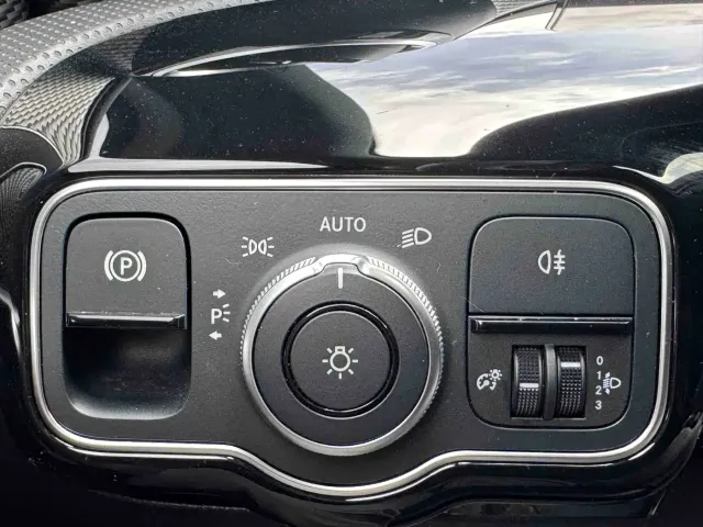 Mercedes-Benz A-Class — Фото автомобиля 12