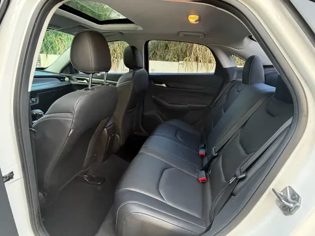 Ford Escort — Фото автомобиля 4