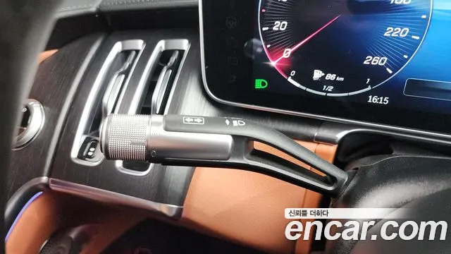 Mercedes-Benz S-Class — Фото автомобиля 25