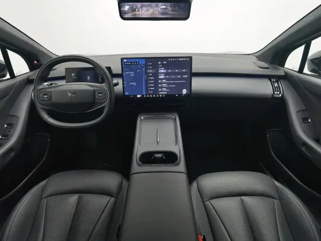 Xpeng P7+ — Фото автомобиля 5