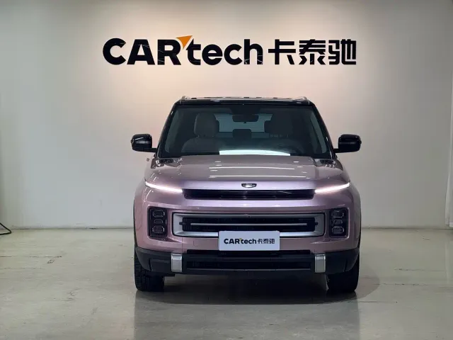 Geely ICON — Фото автомобиля 2