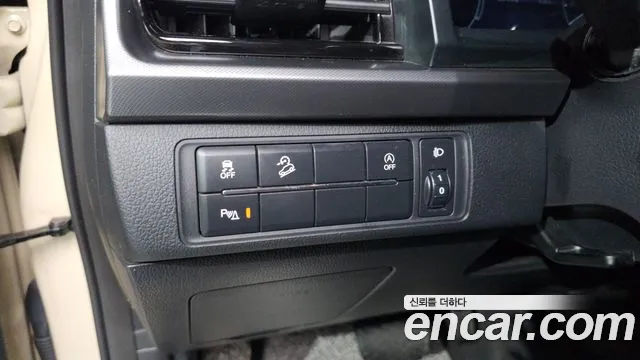 KG_Mobility_Ssangyong Rexton Новый Rexton Sport Khan Дизель 2.2 4WD — Фото автомобиля 29