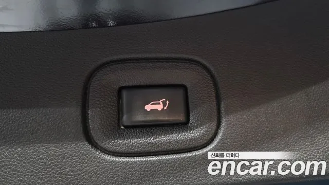 Renault-KoreaSamsung QM6 Новый QM6 2.0 LPe Première 2WD — Фото автомобиля 28