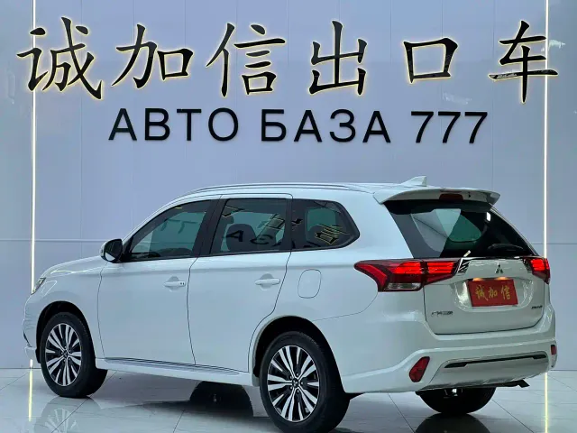 Mitsubishi Outlander — Фото автомобиля 6