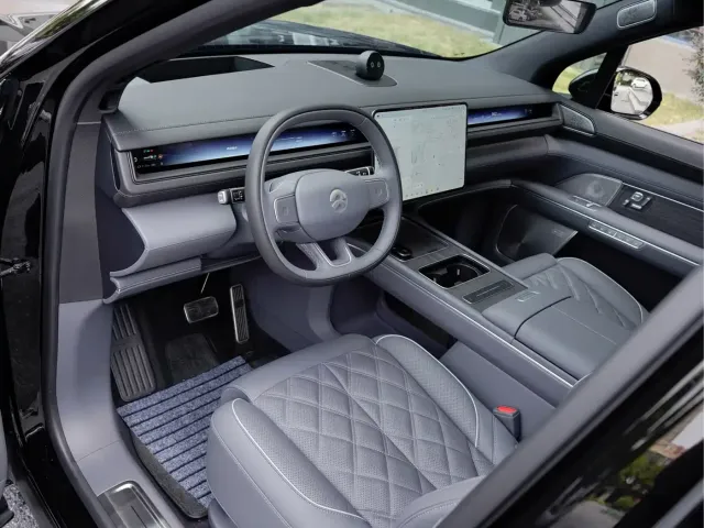 NIO NIO ES8 2025 Model 6-Seat Executive Luxury Edition — Фото автомобиля 10