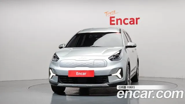 Kia Niro — Фото автомобиля 3