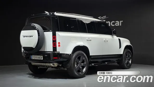 Land Rover Defender L663 — Фото автомобиля 2