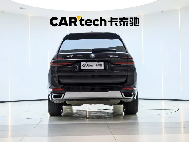 BMW X7 — Фото автомобиля 4