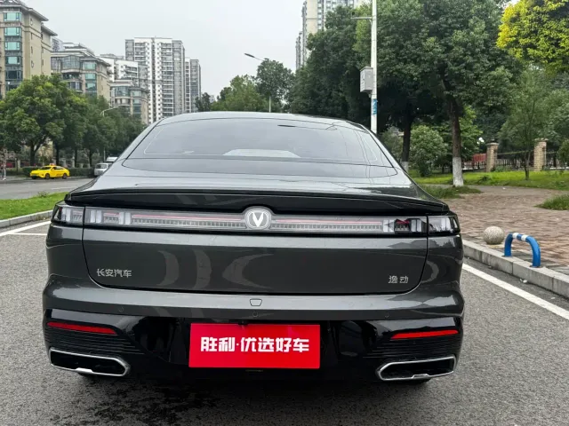 Changan Eado — Фото автомобиля 4