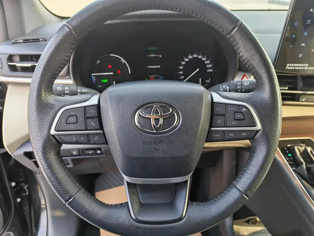 Toyota Granvia — Фото автомобиля 9