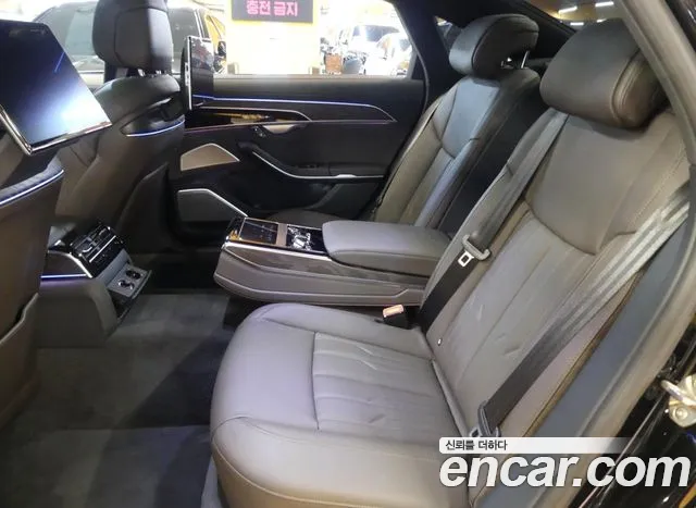 Audi A8 55 TFSI quattro Premium LWB — Фото автомобиля 17