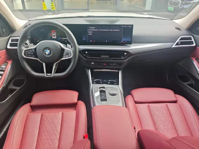 BMW 3 Series — Фото автомобиля 12