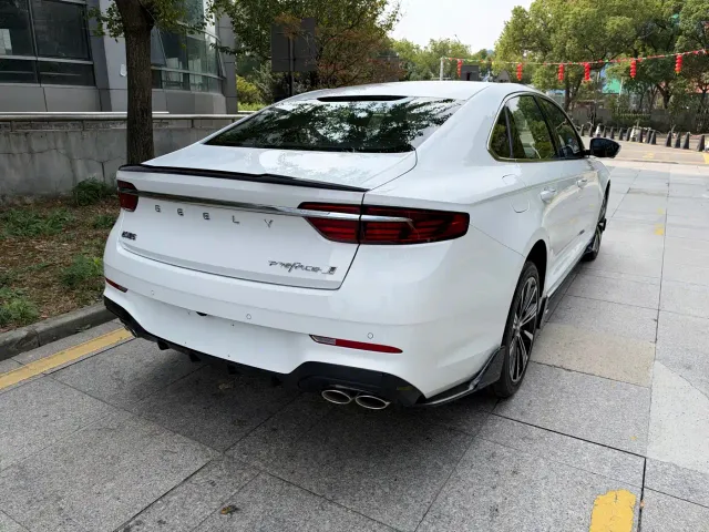 Geely Xingrui — Фото автомобиля 14