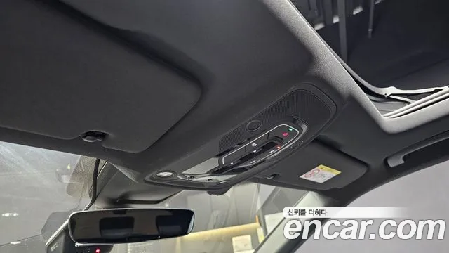 Audi Q8 50 TDI quattro Premium — Фото автомобиля 18