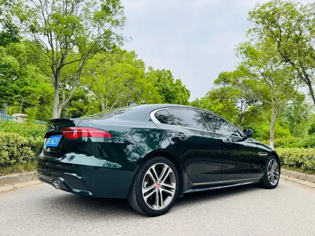 Jaguar XEL — Фото автомобиля 15