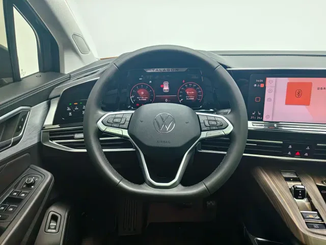 Volkswagen Talagon — Фото автомобиля 10