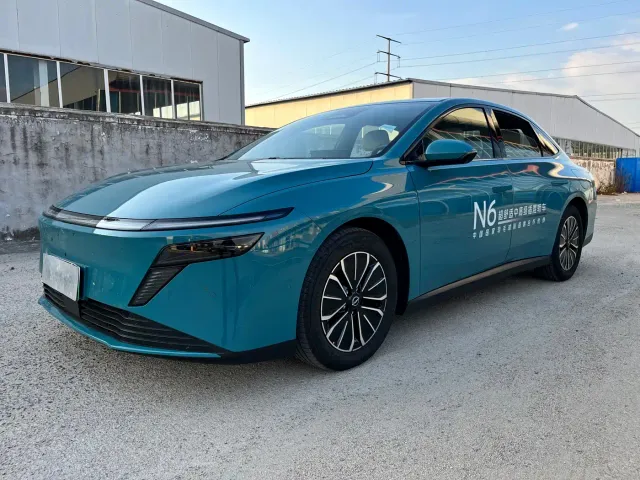 Фотография автомобиля — Nissan N6