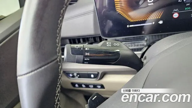 Kia Carnival 4th Gen — Фото автомобиля 25