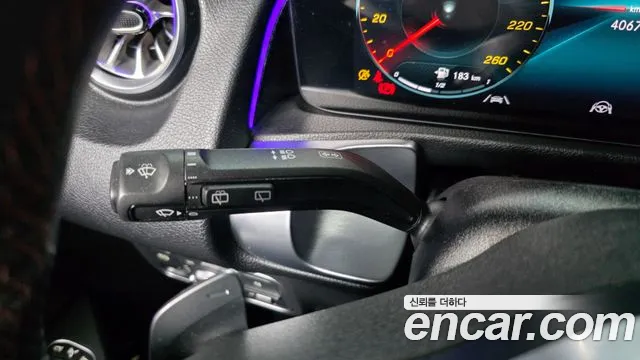Mercedes-Benz GLB-Class — Фото автомобиля 26