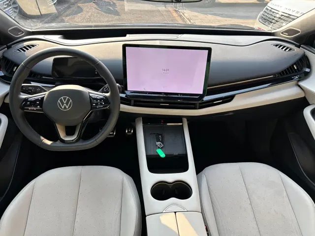 Volkswagen ID. Unyx 06 — Фото автомобиля 10