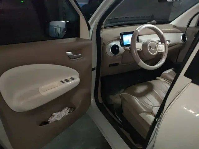 Wuling Hongguang Mini EV — Фото автомобиля 12