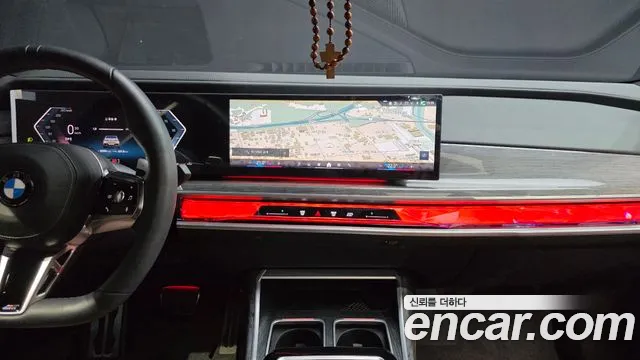 BMW 7-Series 7 серия (G70) 740i sDrive M Sport — Фото автомобиля 15