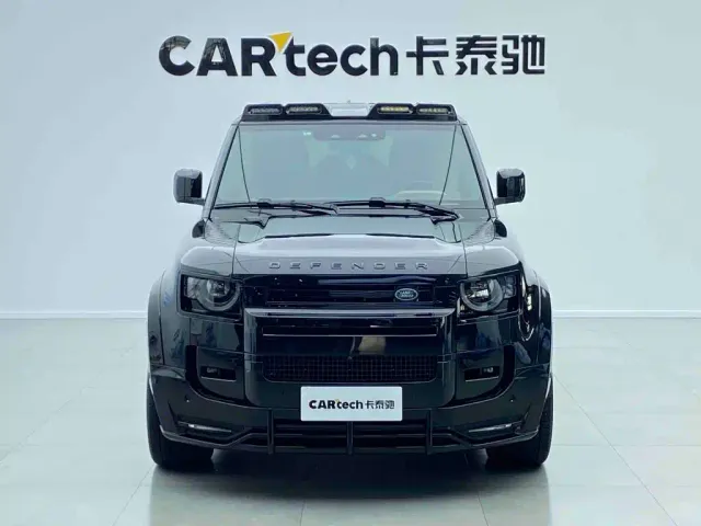 Land Rover Defender — Фото автомобиля 2