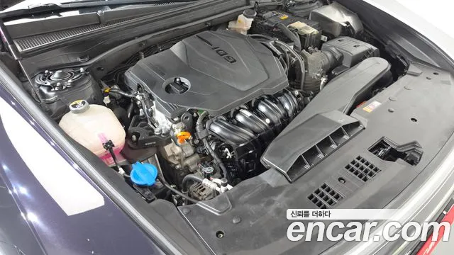 Hyundai Grandeur Grandeur (GN7) 2.5 Бензин 2WD — Фото автомобиля 6
