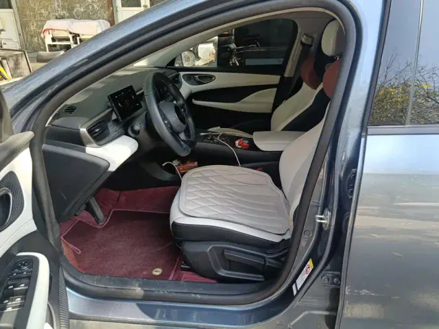 BYD Seal 05 DM-i — Фото автомобиля 9