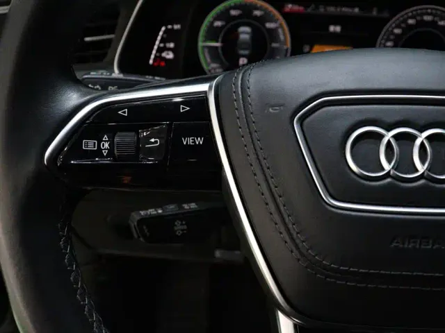 Audi A6L — Фото автомобиля 16