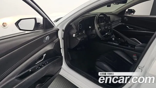 Hyundai AVANTE Avante (CN7) — Фото автомобиля 10