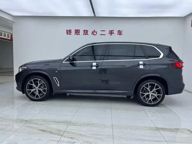 BMW X5 — Фото автомобиля 4