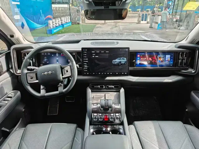 BYD FangChengBao Leopard 5 — Фото автомобиля 9