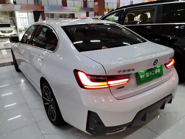 BMW 3 Series — Фото автомобиля 4