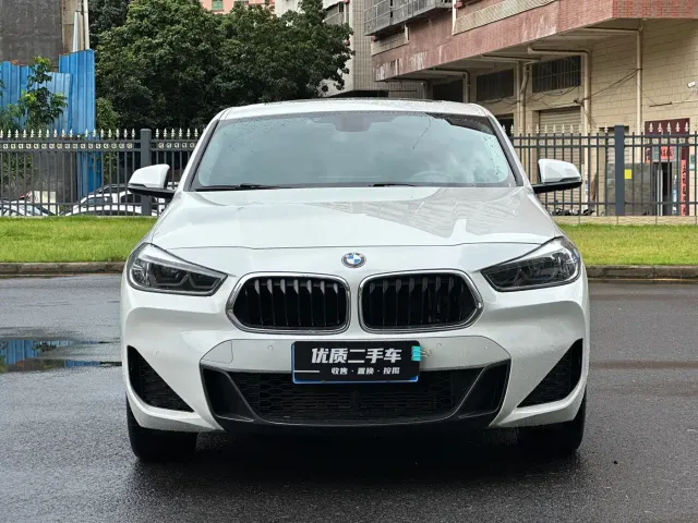 BMW X2 — Фото автомобиля 2
