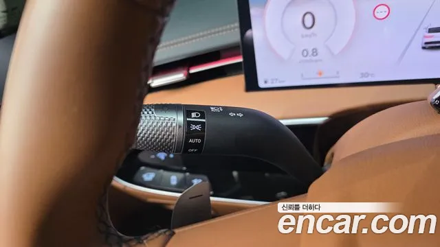 Genesis GV70 2.5T Бензин AWD — Фото автомобиля 27
